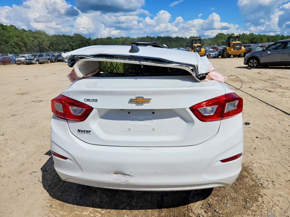 2017 Chevrolet Cruze მანქანა იყიდება აუქციონზე, vin: 1G1BC5SM3H7169633, აუქციონის ნომერი: 63202406