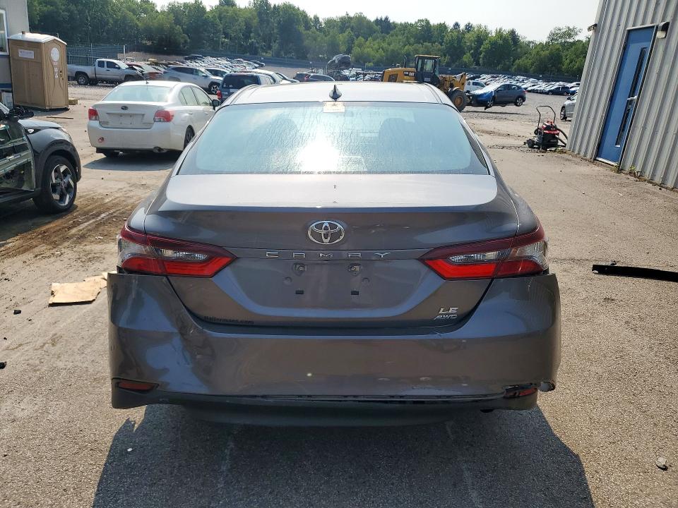 2022 Toyota Camry მანქანა იყიდება აუქციონზე, vin: 4T1C11BKXNU060006, აუქციონის ნომერი: 62289306