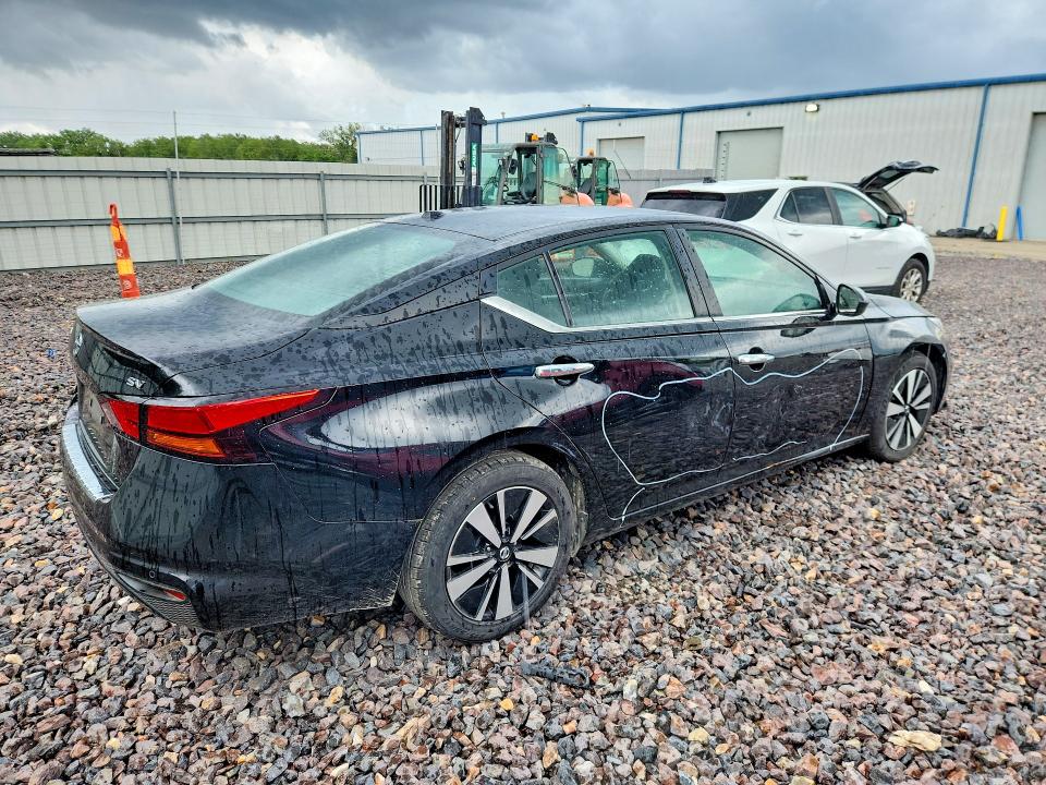 60823716 :رقم المزاد ، 1N4BL4DV9NN410180 vin ، 2022 Nissan Altima مزاد بيع
