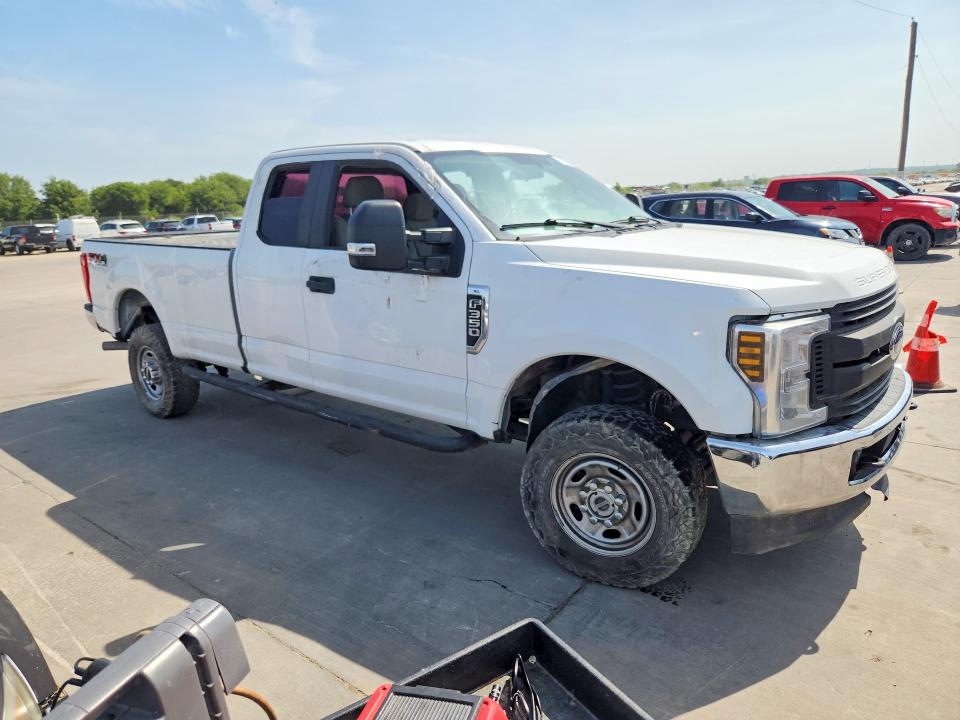 2019 Ford F350 მანქანა იყიდება აუქციონზე, vin: 1FD8X3B64KEF83224, აუქციონის ნომერი: 63202136