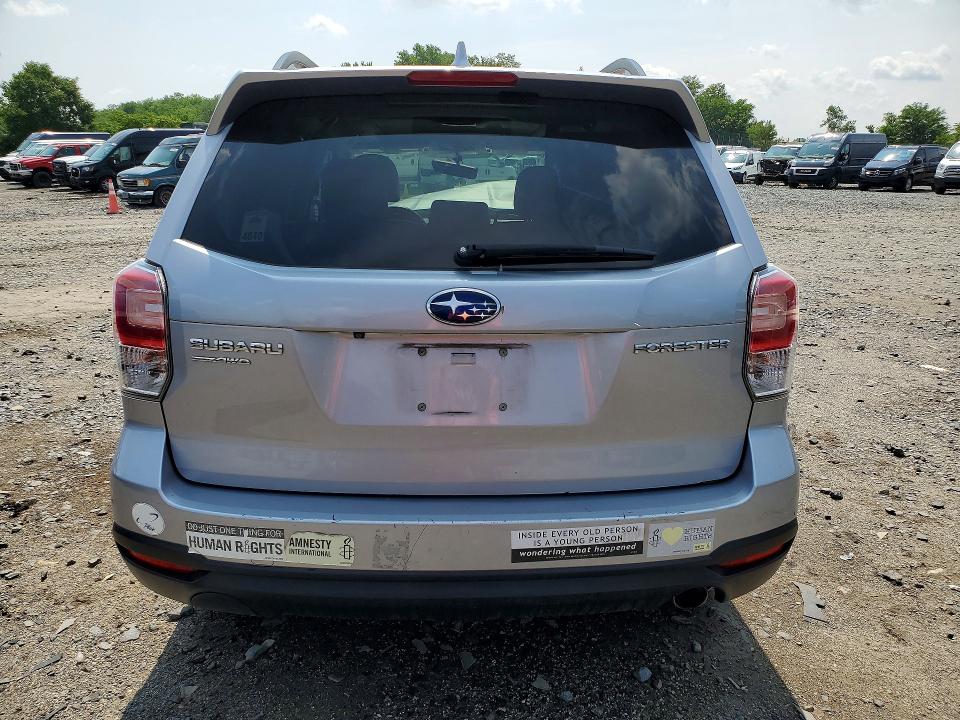 2018 Subaru Forester მანქანა იყიდება აუქციონზე, vin: JF2SJAJCXJH414718, აუქციონის ნომერი: 61692046