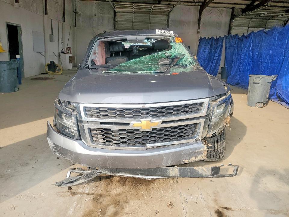 61855966 :رقم المزاد ، 1GNSKBKC3LR112479 vin ، 2020 Chevrolet Tahoe مزاد بيع