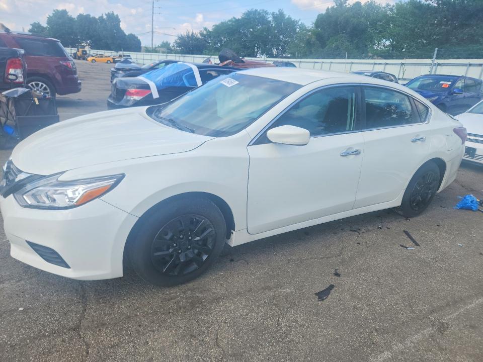 60394566 :رقم المزاد ، 1N4AL3AP1JC211125 vin ، 2018 Nissan Altima مزاد بيع