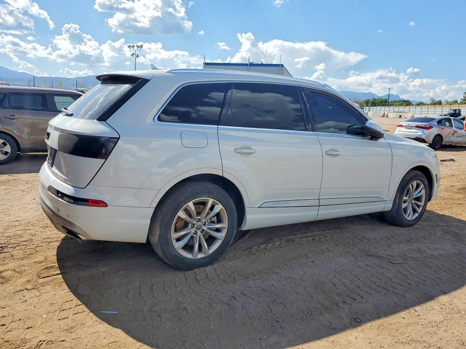 Aukcja sprzedaży 2017 Audi Q7, vin: WA1AAAF77HD008171, numer aukcji: 61422016