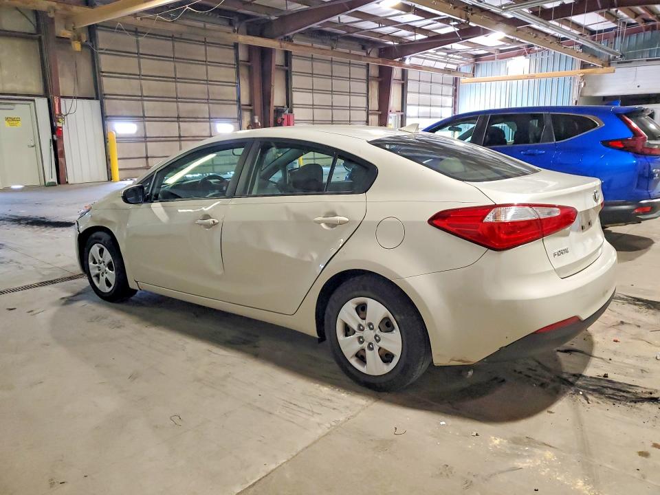 2015 Kia Forte მანქანა იყიდება აუქციონზე, vin: KNAFK4A65F5324164, აუქციონის ნომერი: 60218426