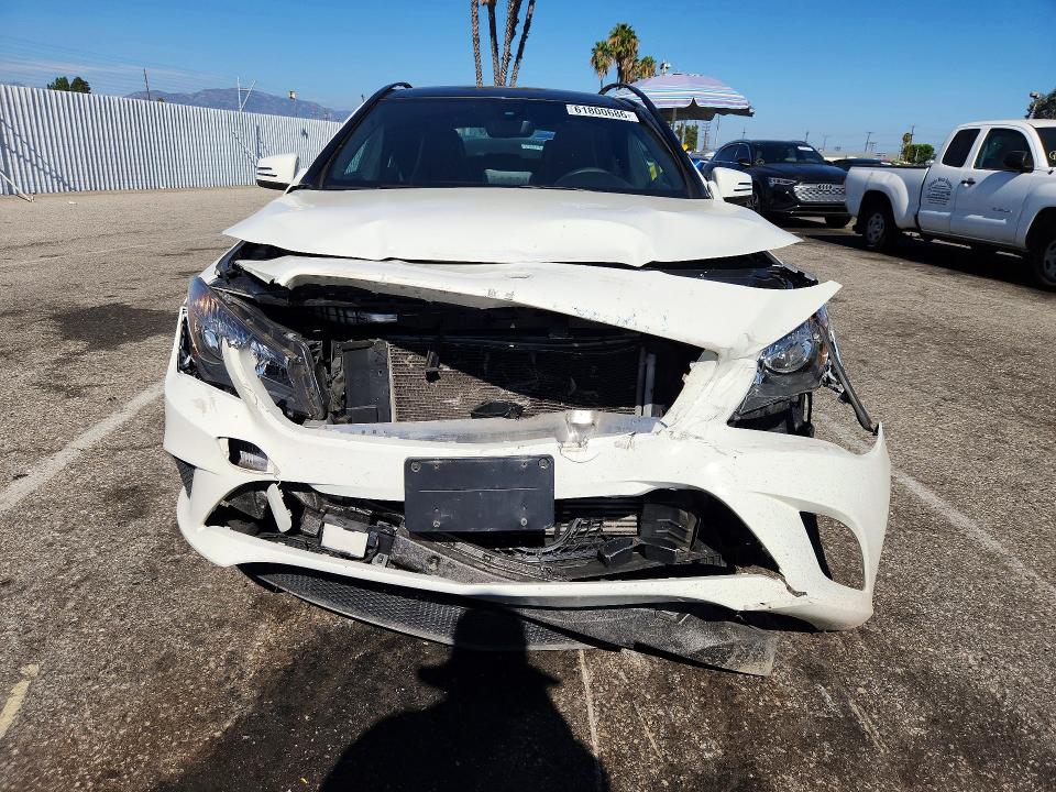 Продажа на аукционе авто 2015 Mercedes-benz Cla, vin: WDDSJ4EB0FN221767, номер лота: 61800686