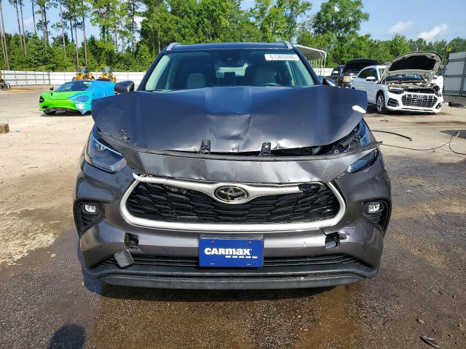 61565446 :رقم المزاد ، 5TDHZRBH3NS594426 vin ، 2022 Toyota Highlander مزاد بيع