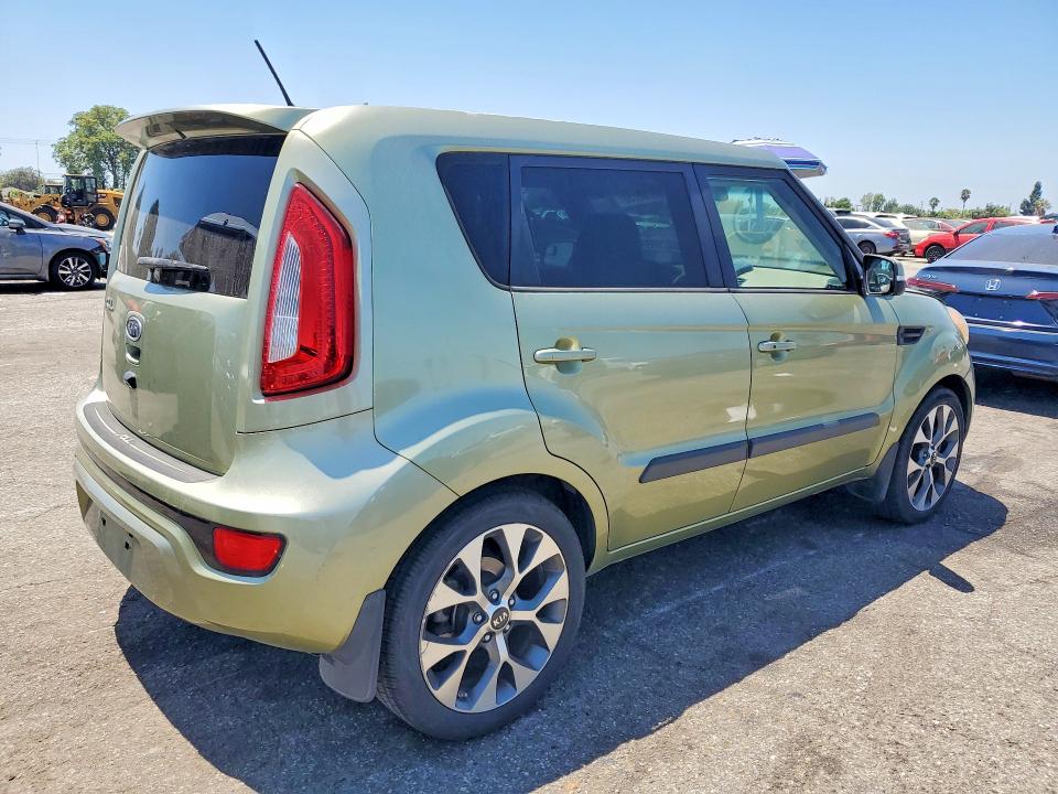 2012 Kia Soul მანქანა იყიდება აუქციონზე, vin: KNDJT2A64C7472482, აუქციონის ნომერი: 62266756