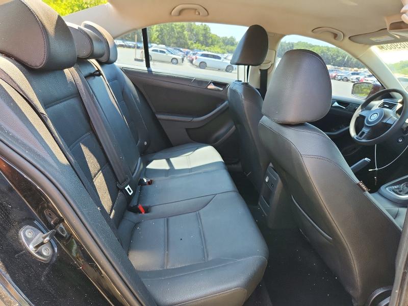 62089686 :رقم المزاد ، 3VWDZ7AJ0BM337353 vin ، 2011 Volkswagen Jetta مزاد بيع