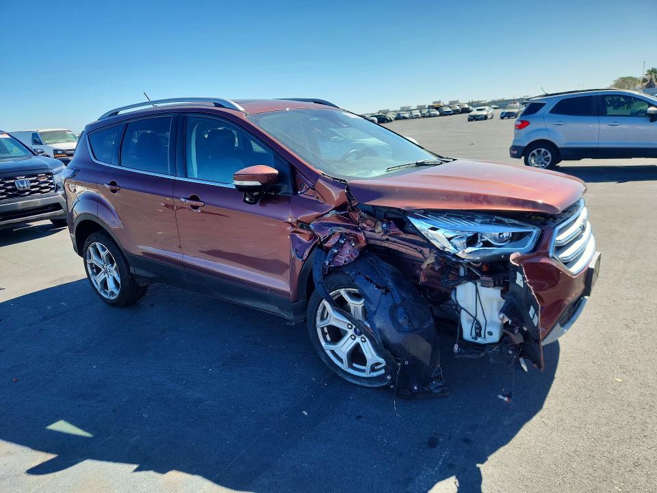 Продаж на аукціоні авто 2018 Ford Escape, vin: 1FMCU9J97JUA56994, номер лоту: 62868766