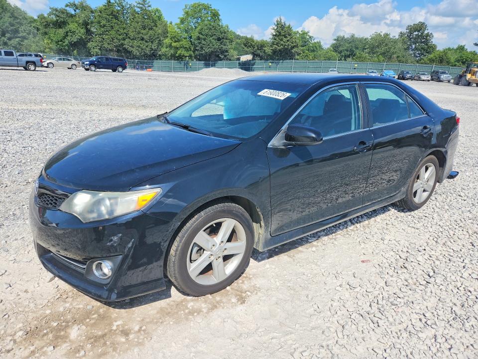 2014 Toyota Camry მანქანა იყიდება აუქციონზე, vin: 4T1BF1FK0EU826669, აუქციონის ნომერი: 61900826