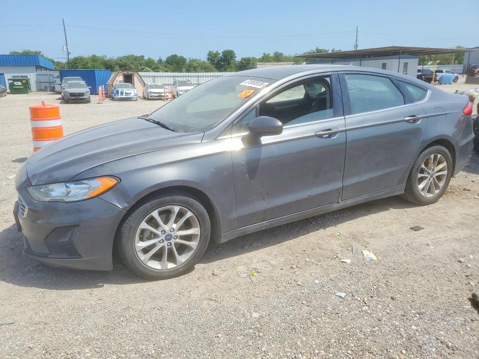61868936 :رقم المزاد ، 3FA6P0HD4LR202069 vin ، 2020 Ford Fusion مزاد بيع