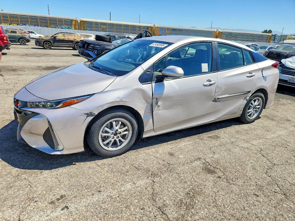 62490996 :رقم المزاد ، JTDKAMFPXM3190072 vin ، 2021 Toyota Prius Prime مزاد بيع
