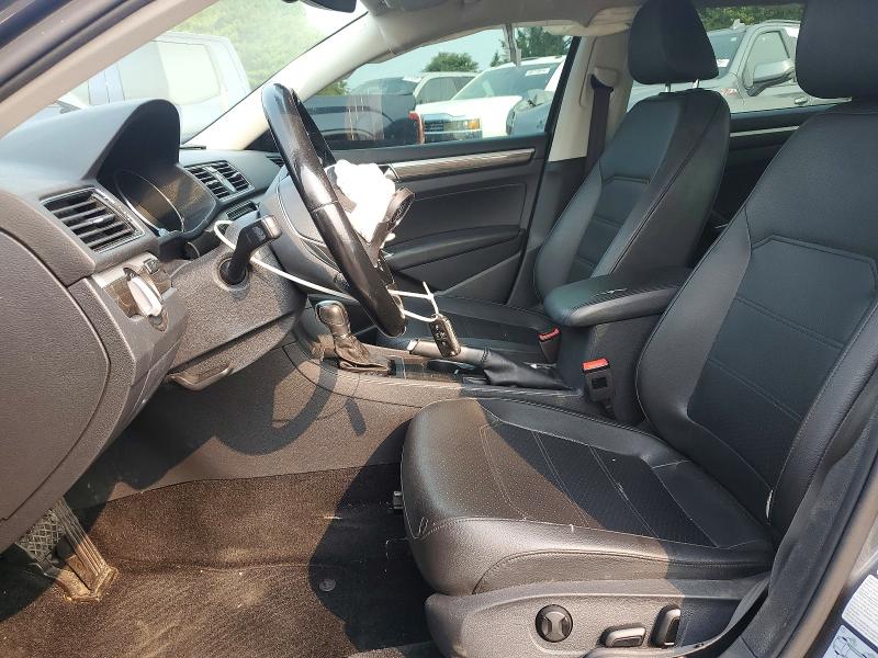 61442276 :رقم المزاد ، 1VWGT7A35HC081267 vin ، 2017 Volkswagen Passat مزاد بيع
