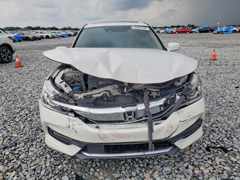 62864196 :رقم المزاد ، 1HGCR3F07GA026466 vin ، 2016 Honda Accord مزاد بيع