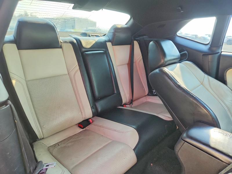 63167446 :رقم المزاد ، 2C3CDZBG1FH717712 vin ، 2015 Dodge Challenger مزاد بيع