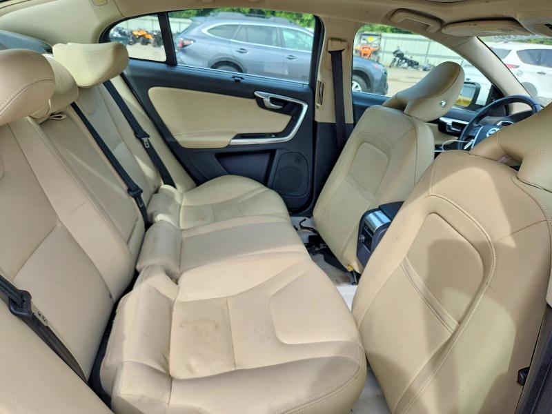 61027766 :رقم المزاد ، LYV402HK9HB132692 vin ، 2017 Volvo S60 مزاد بيع