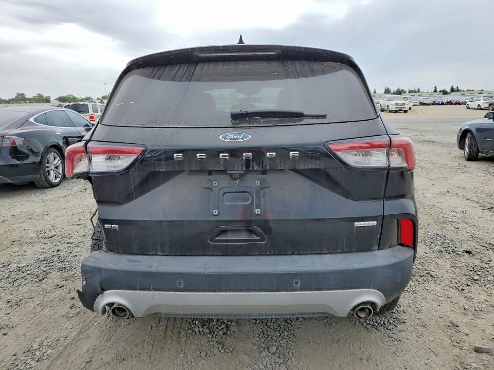 60901976 :رقم المزاد ، 1FMCU0G67LUC27352 vin ، 2020 Ford Escape مزاد بيع