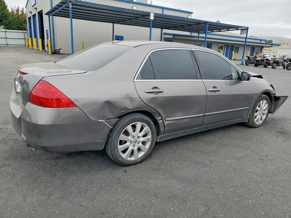 2006 Honda Accord მანქანა იყიდება აუქციონზე, vin: 1HGCM66886A029834, აუქციონის ნომერი: 85983285