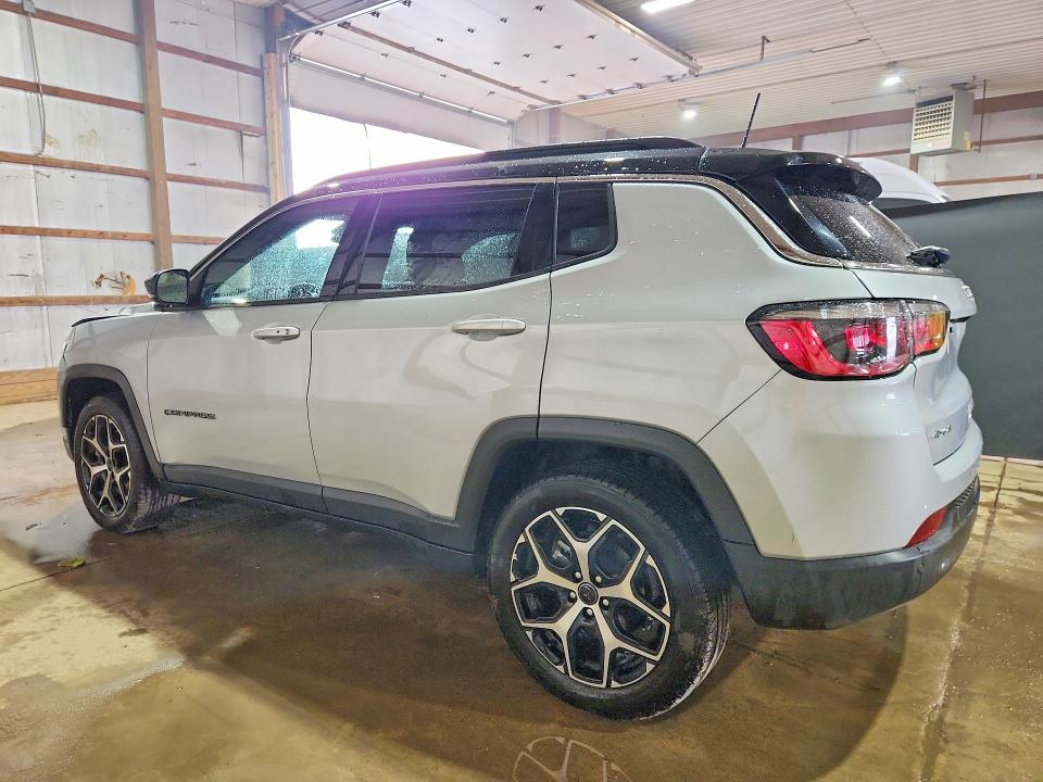 61563456 :رقم المزاد ، 3C4NJDCN8ST621638 vin ، 2025 Jeep Compass مزاد بيع