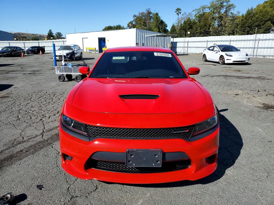 61645606 :رقم المزاد ، 2C3CDXCT5NH259221 vin ، 2022 Dodge Charger مزاد بيع