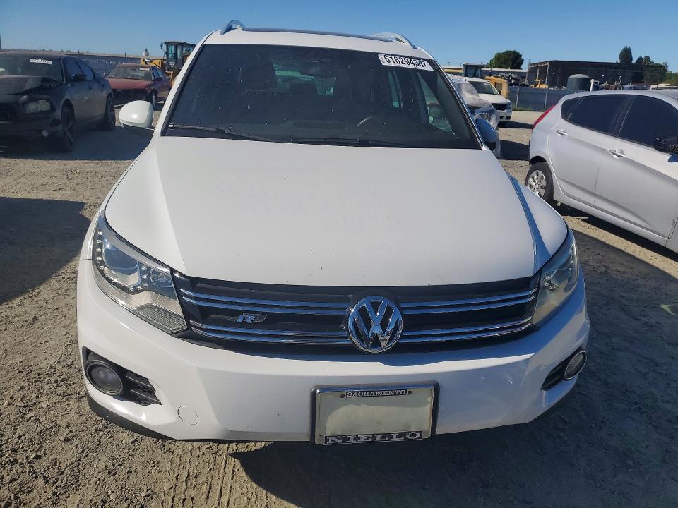 2014 Volkswagen Tiguan მანქანა იყიდება აუქციონზე, vin: WVGAV3AXXEW103879, აუქციონის ნომერი: 61629436