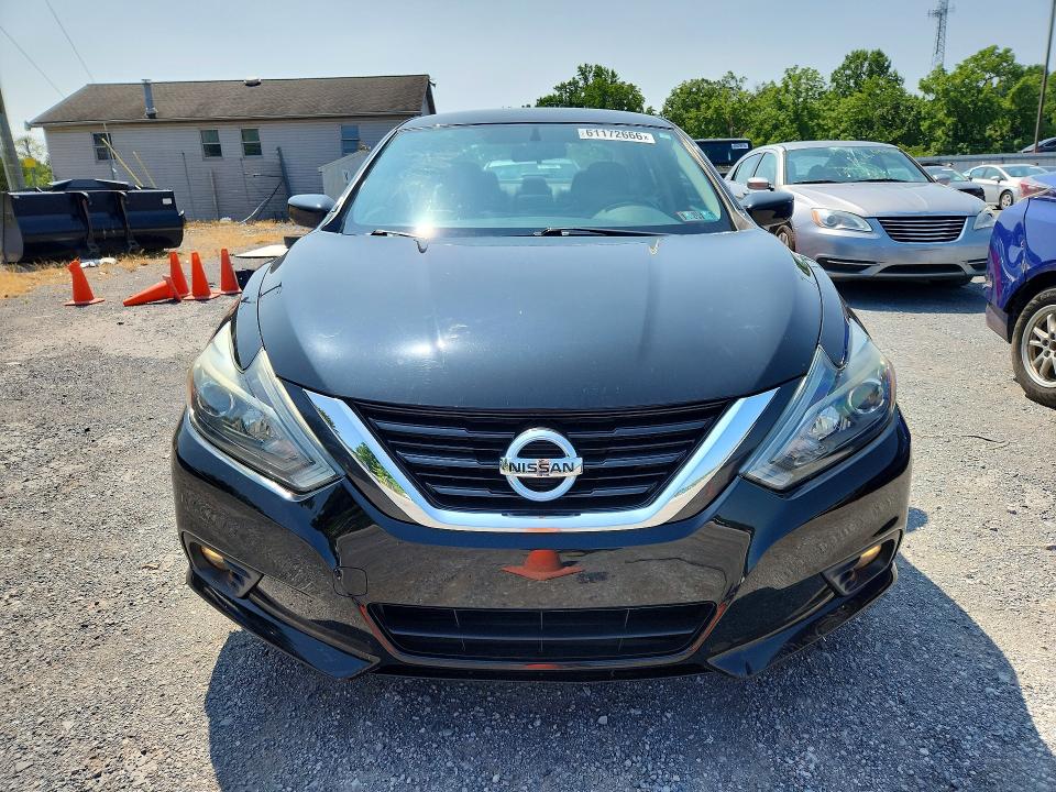 Продаж на аукціоні авто 2018 Nissan Altima, vin: 1N4AL3AP8JC131739, номер лоту: 61172666