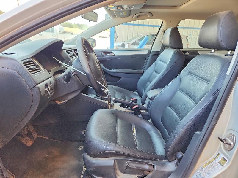 61506476 :رقم المزاد ، 3VWLL7AJ7BM109895 vin ، 2011 Volkswagen Jetta مزاد بيع