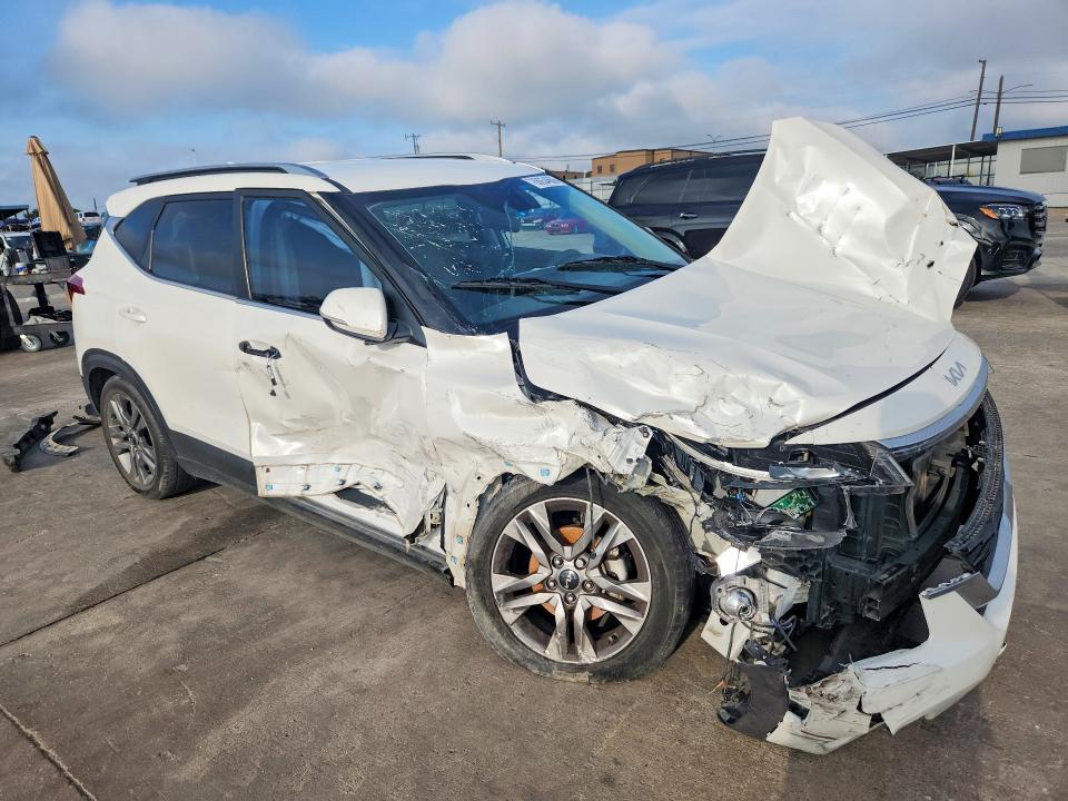 2022 Kia Seltos მანქანა იყიდება აუქციონზე, vin: KNDEU2AA4N7270442, აუქციონის ნომერი: 60934666