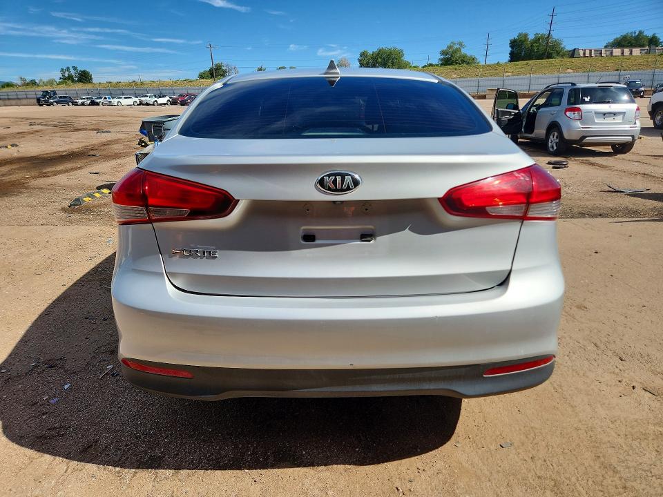Продажа на аукционе авто 2018 Kia Forte, vin: 3KPFL4A75JE171307, номер лота: 62884036