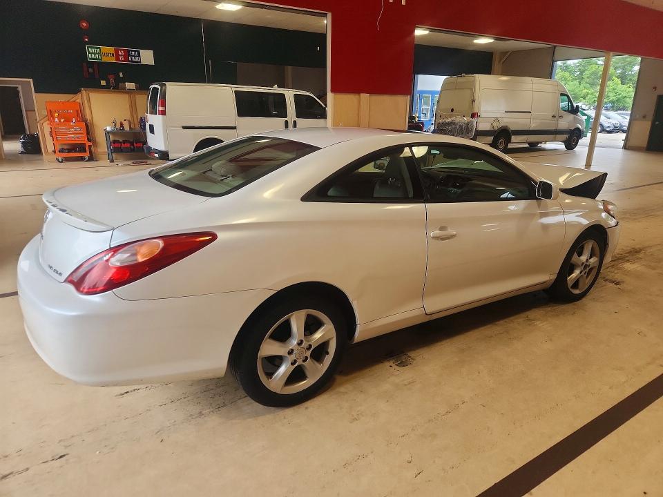 2004 Toyota Camry Solara მანქანა იყიდება აუქციონზე, vin: 4T1CA30P54U011627, აუქციონის ნომერი: 61932346