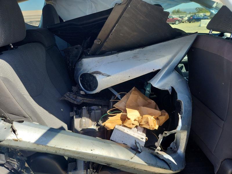 60413036 :رقم المزاد ، JTDZN3EU5C3129599 vin ، 2012 Toyota Prius V مزاد بيع