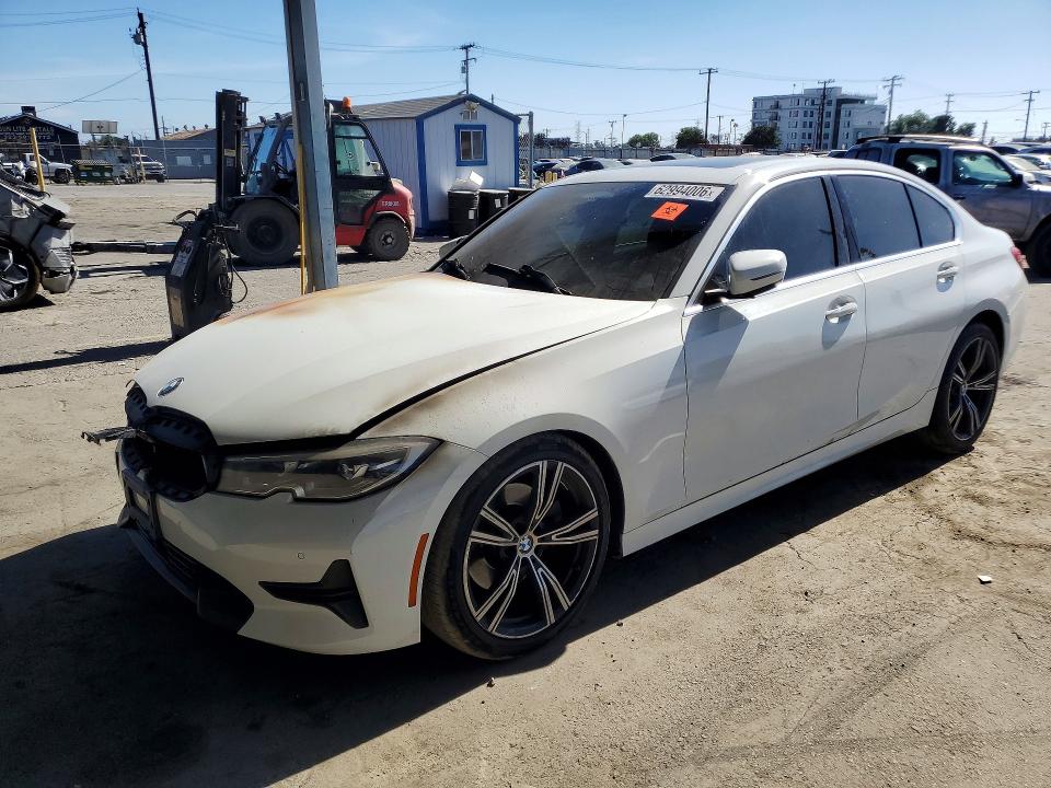 62994006 :رقم المزاد ، 3MW5R1J08L8B33225 vin ، 2020 Bmw 330i مزاد بيع