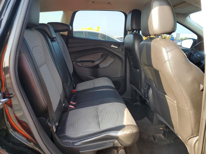 63032656 :رقم المزاد ، 1FMCU0GD7HUD16036 vin ، 2017 Ford Escape مزاد بيع