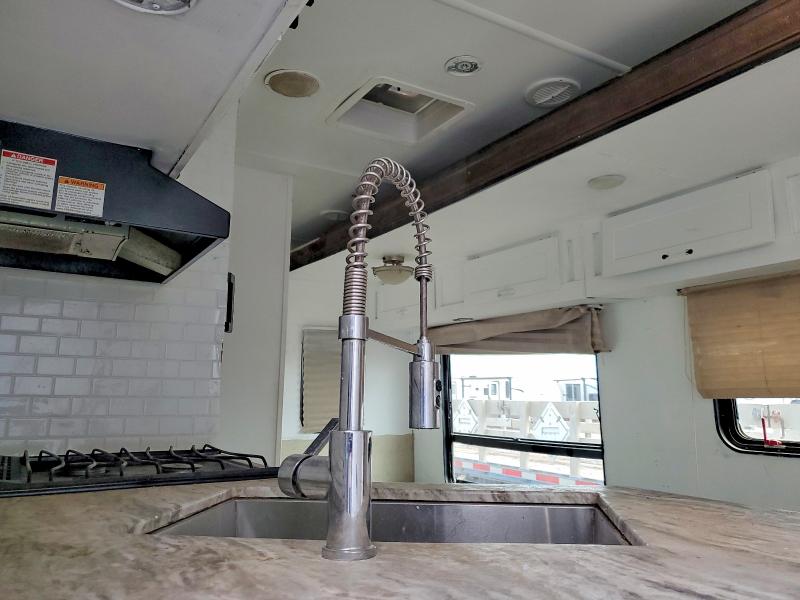 61220296 :رقم المزاد ، 5ZT2DEG24K9000856 vin ، 2019 Foresriver East West مزاد بيع