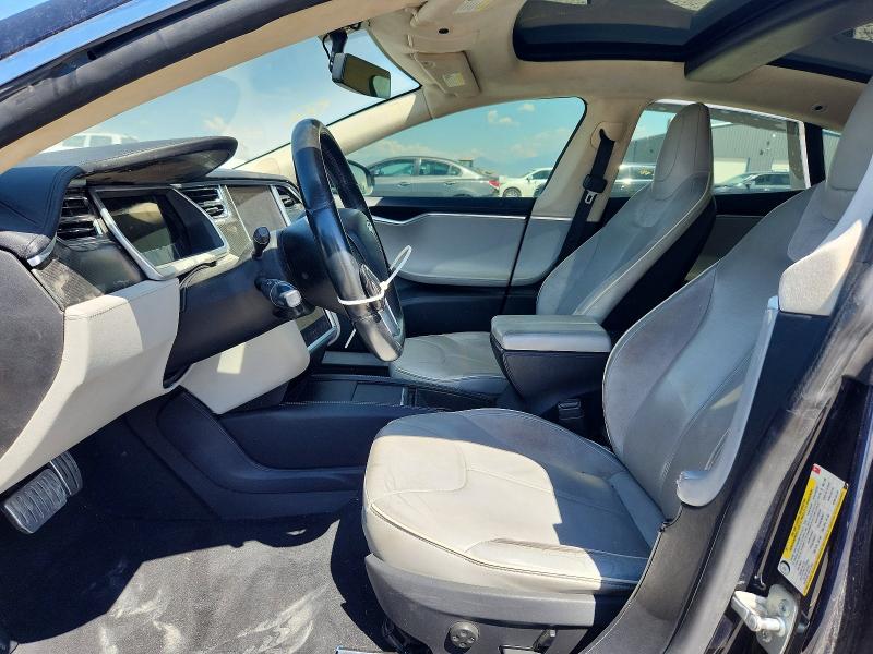 2013 Tesla Model S მანქანა იყიდება აუქციონზე, vin: 5YJSA1DP1DFP06274, აუქციონის ნომერი: 62514916