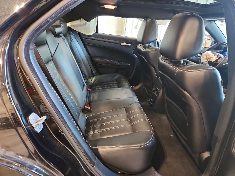 Продажа на аукционе авто 2015 Chrysler 300, vin: 2C3CCABG6FH781054, номер лота: 61917806