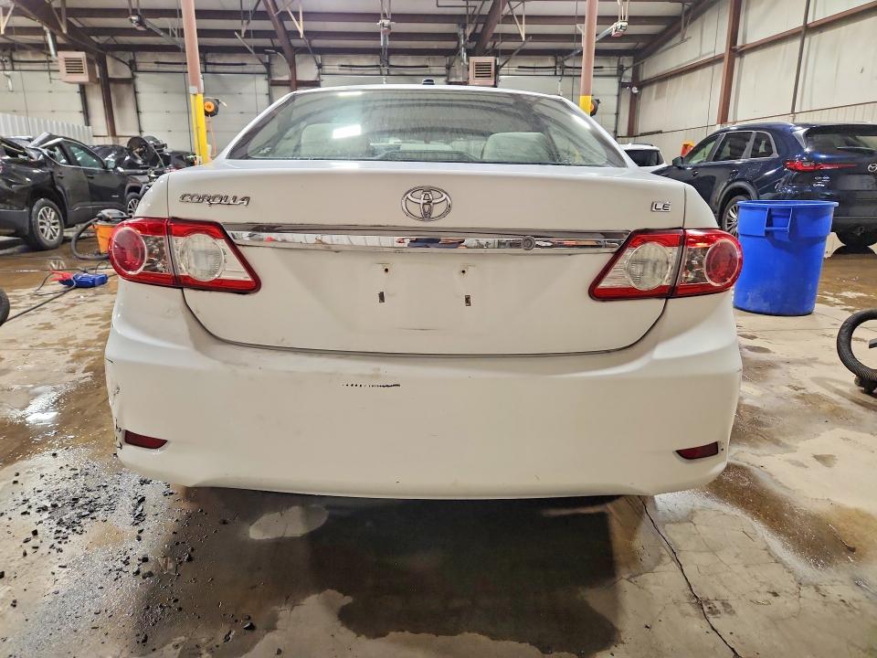 60246736 :رقم المزاد ، 2T1BU4EE8DC918924 vin ، 2013 Toyota Corolla مزاد بيع