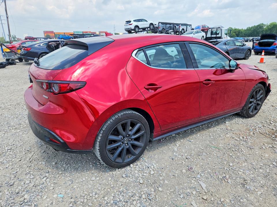 2021 Mazda 3 მანქანა იყიდება აუქციონზე, vin: JM1BPAML7M1338834, აუქციონის ნომერი: 63419446