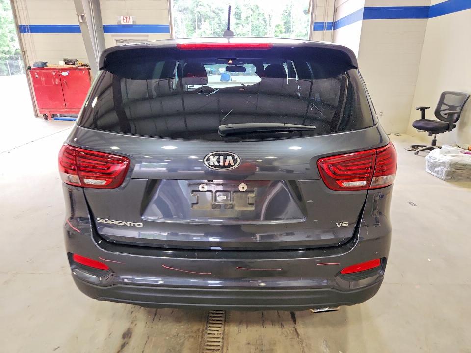 2019 Kia Sorento მანქანა იყიდება აუქციონზე, vin: 5XYPG4A52KG489459, აუქციონის ნომერი: 63008386