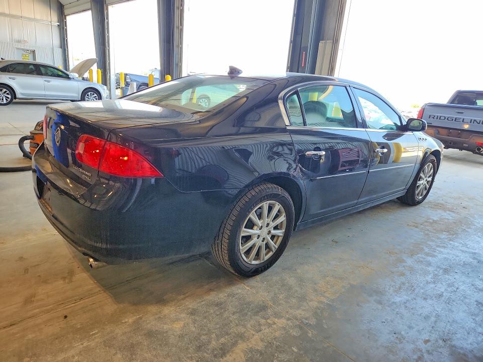 61724196 :رقم المزاد ، 1G4HC5EM0BU148577 vin ، 2011 Buick Lucerne مزاد بيع
