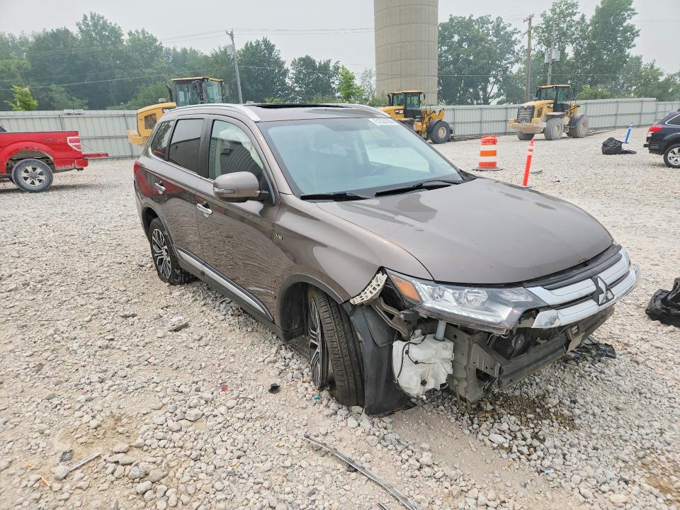 61024256 :رقم المزاد ، JA4JZ4AX1HZ006002 vin ، 2017 Mitsubishi Outlander مزاد بيع