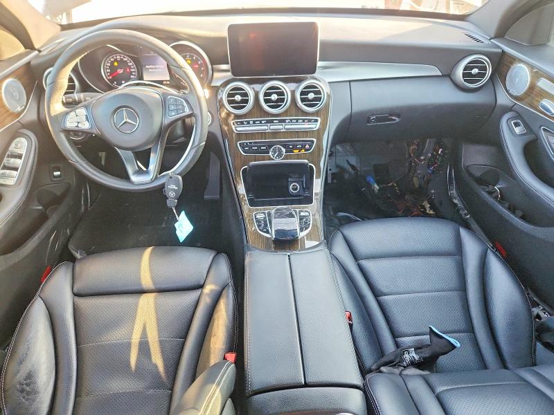 59146416 :رقم المزاد ، WDDWF4JB7JR338739 vin ، 2018 Mercedes-benz C مزاد بيع
