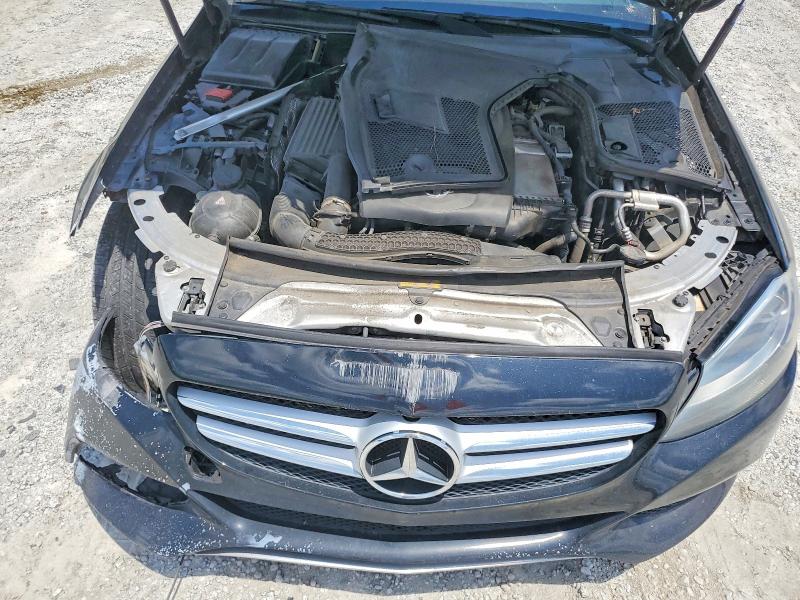 61481796 :رقم المزاد ، 55SWF4KB2HU213493 vin ، 2017 Mercedes-benz C مزاد بيع