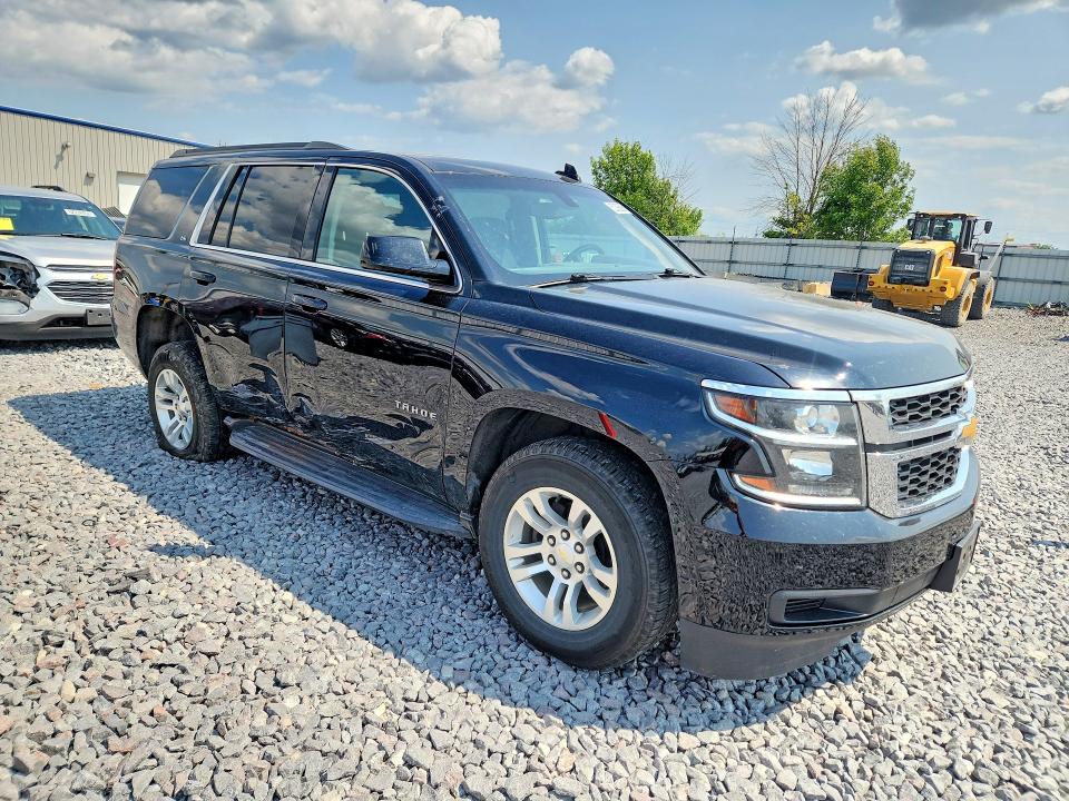 62398586 :رقم المزاد ، 1GNSKAKC2FR743660 vin ، 2015 Chevrolet Tahoe مزاد بيع