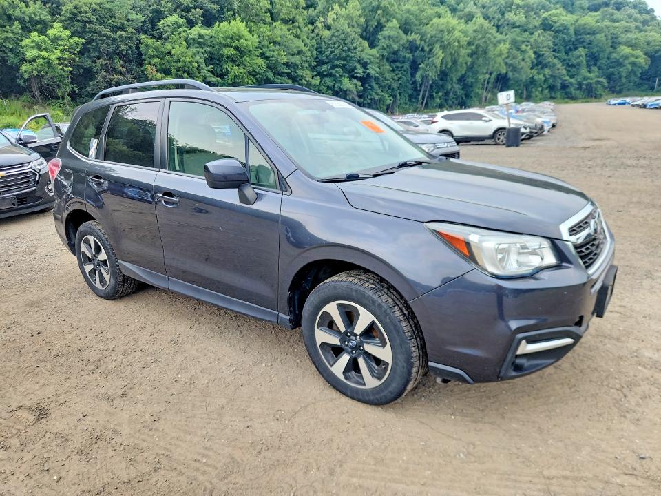 2017 Subaru Forester მანქანა იყიდება აუქციონზე, vin: JF2SJAEC4HH549956, აუქციონის ნომერი: 61552156