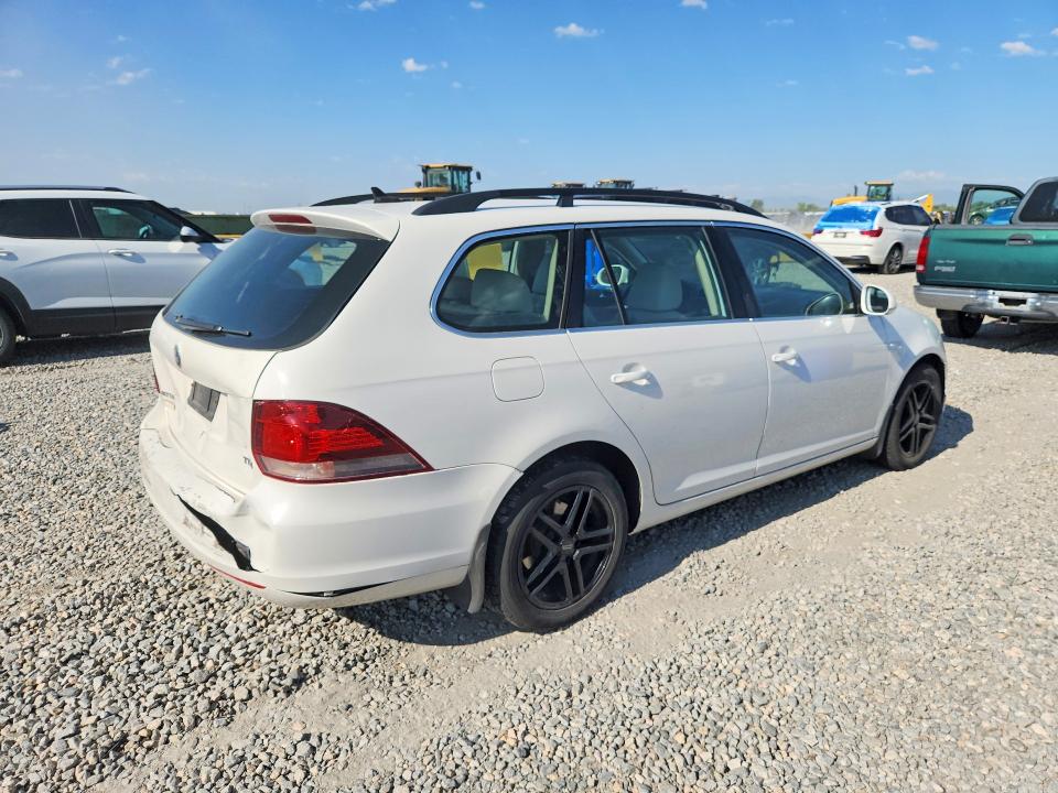 58768806 :رقم المزاد ، 3VWPL7AJ5BM702138 vin ، 2011 Volkswagen Jetta مزاد بيع
