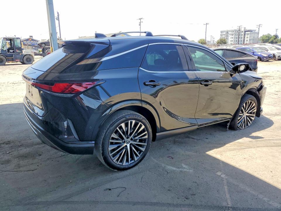 62627556 :رقم المزاد ، 2T2BAMBA4SC057809 vin ، 2025 Lexus Rx 350 مزاد بيع
