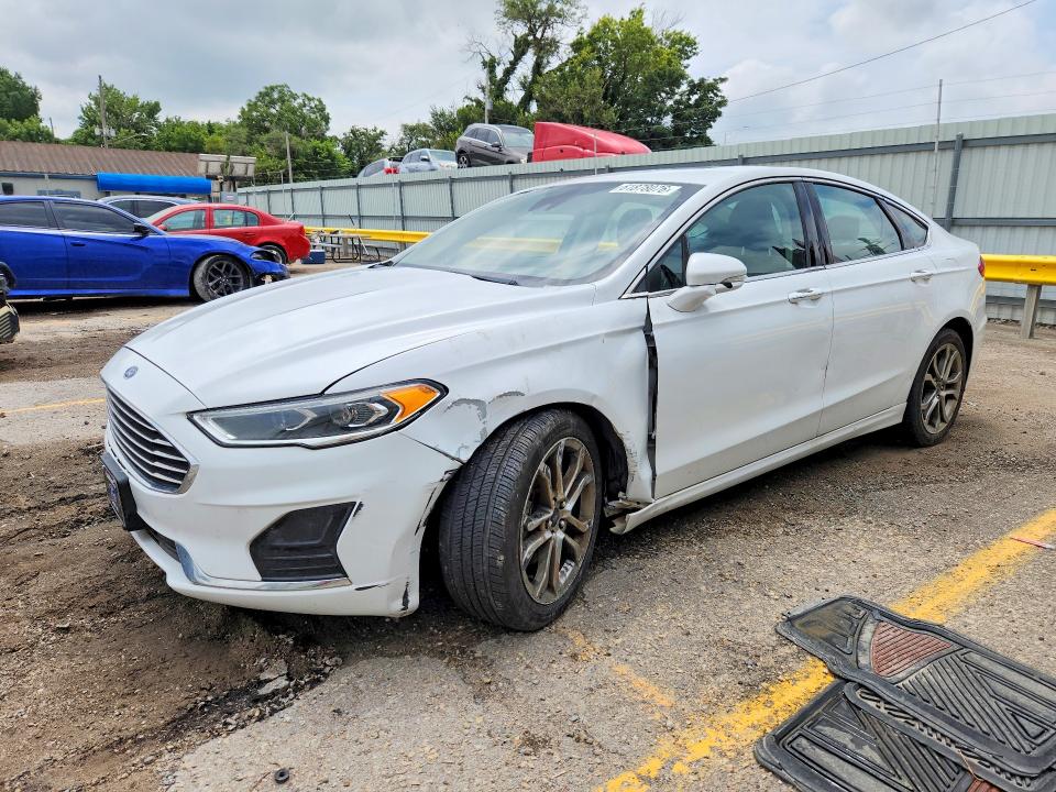 Продажа на аукционе авто 2019 Ford Fusion, vin: 3FA6P0CD2KR150673, номер лота: 61878076