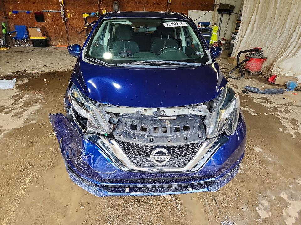 2017 Nissan Versa Note მანქანა იყიდება აუქციონზე, vin: 3N1CE2CP7HL372925, აუქციონის ნომერი: 62303816